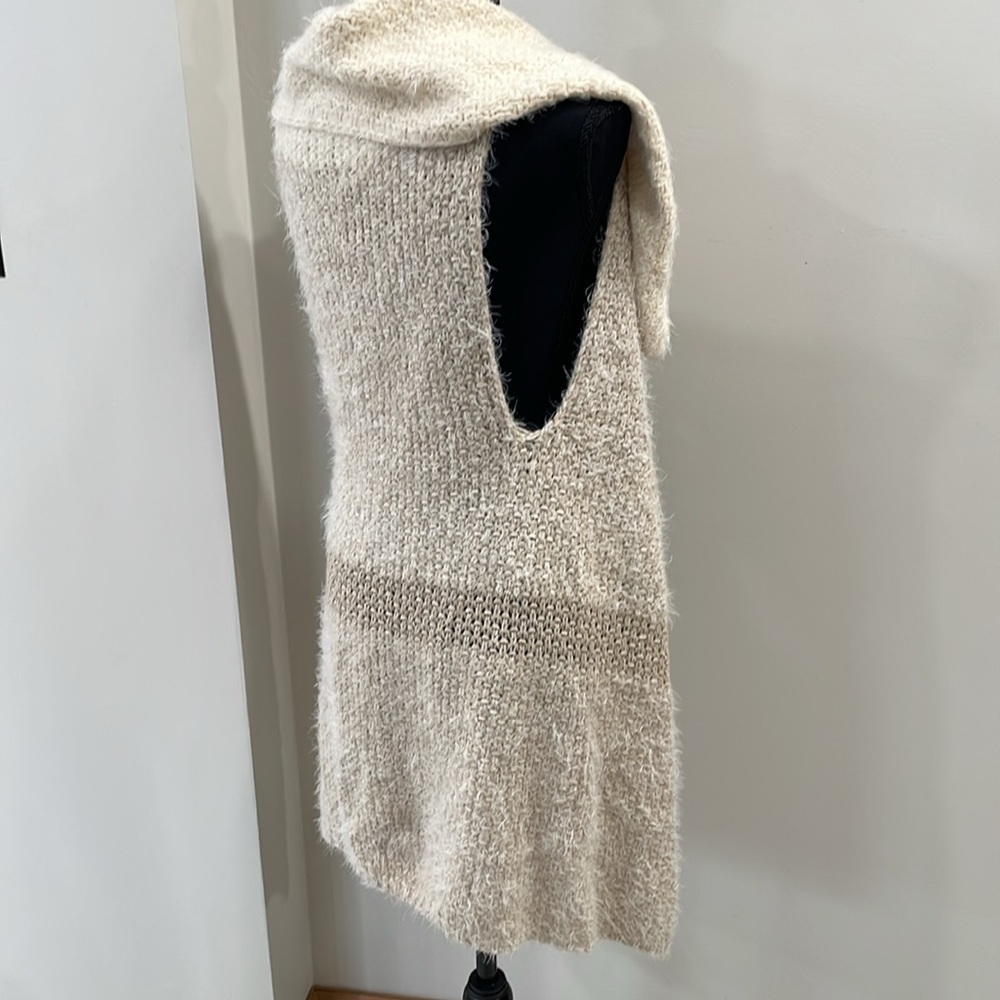 Brave+true NWT Ginger Vest Sweater Natural size S/M - Picture 6 of 10